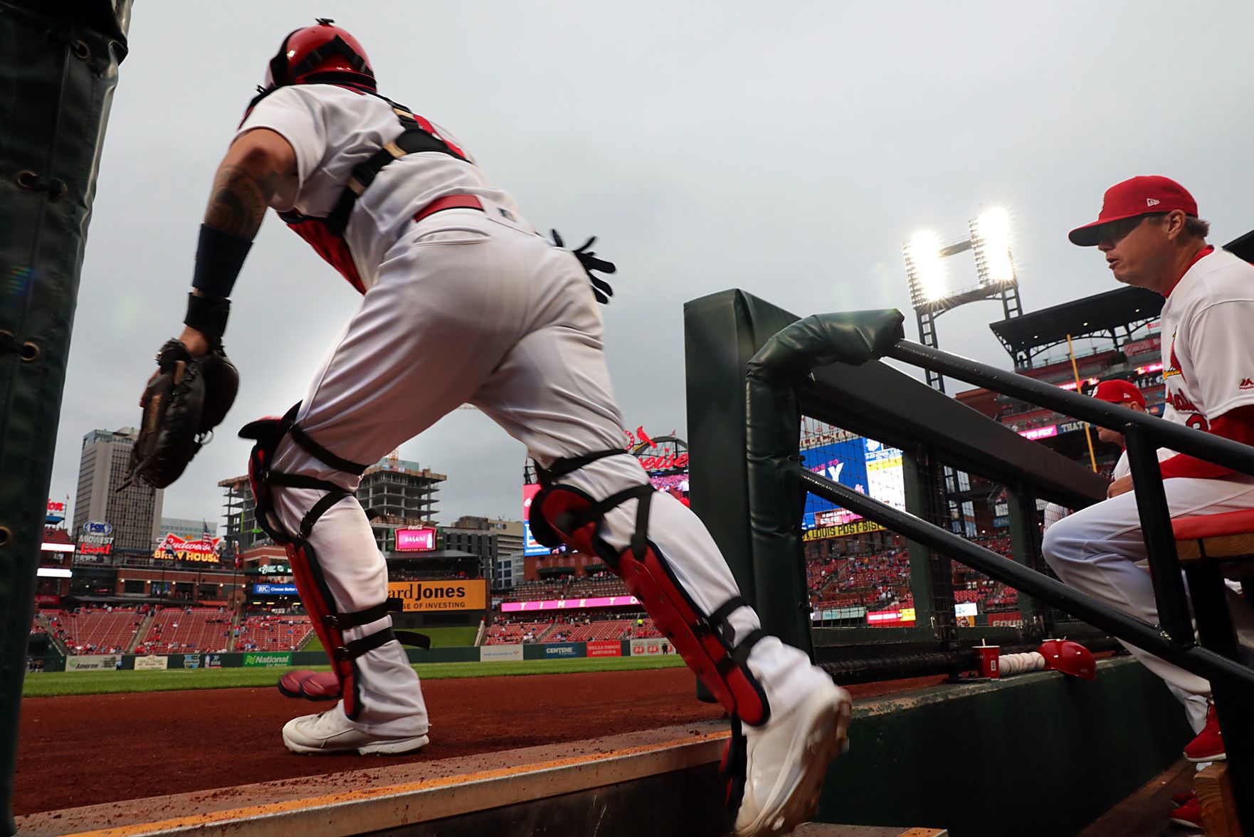 Cardinals open four games against Pirates